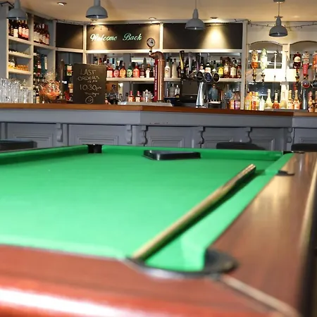 بيت ريفي The Plough *
